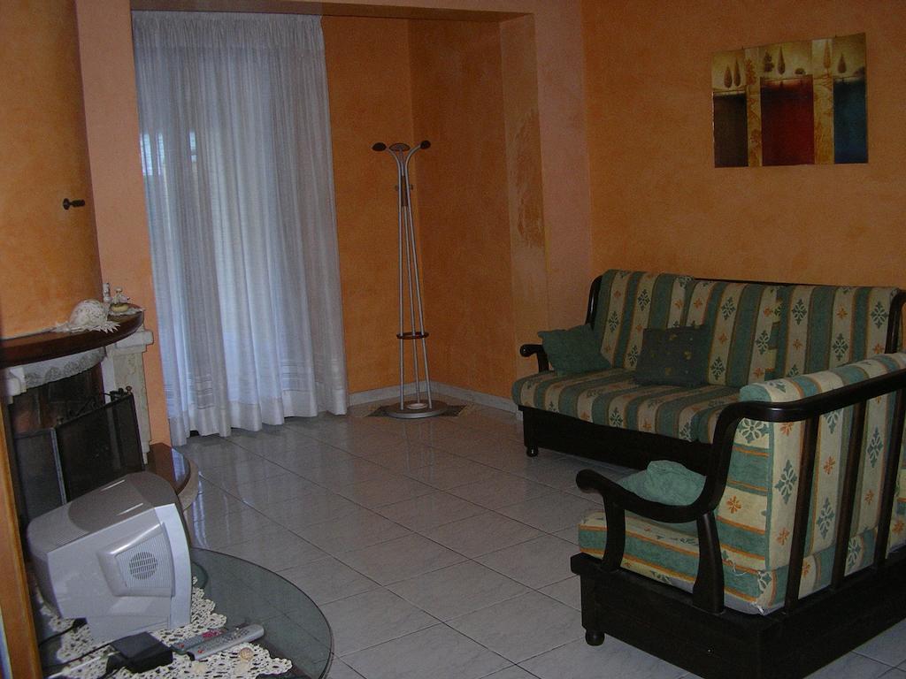 דירות ג'ויוזה מריאה Terrazza Sul Mare חדר תמונה